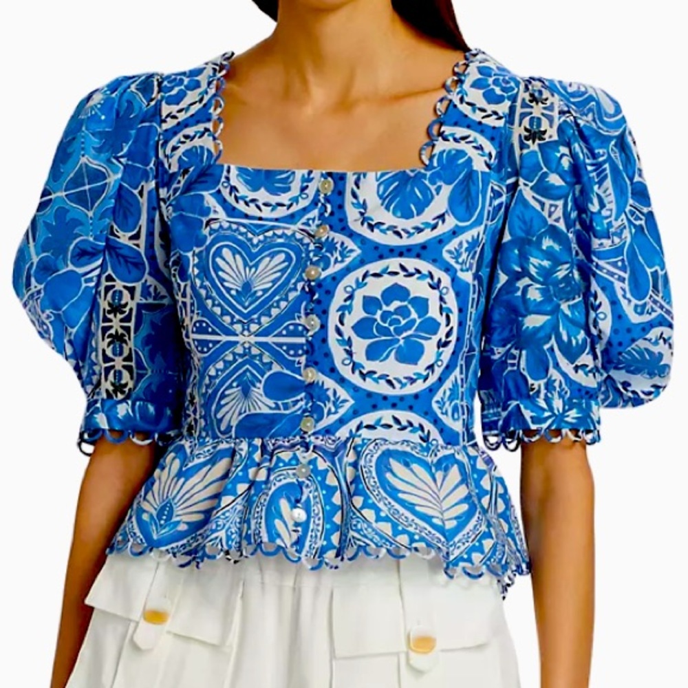 NEW!!! FARM RIO Tile-Dream Puff-Sleeve Blouse